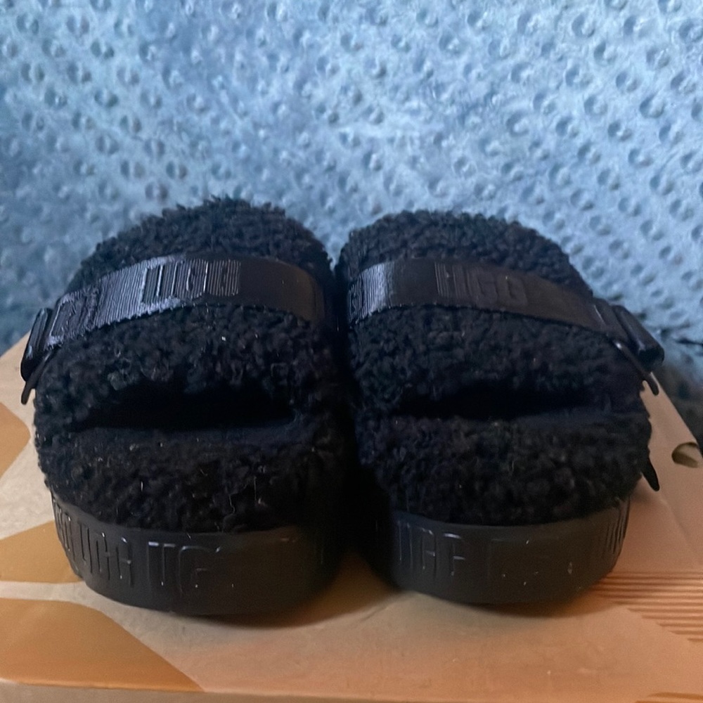 UGG Women's Fluffita Slipper - Picture 1 of 4
